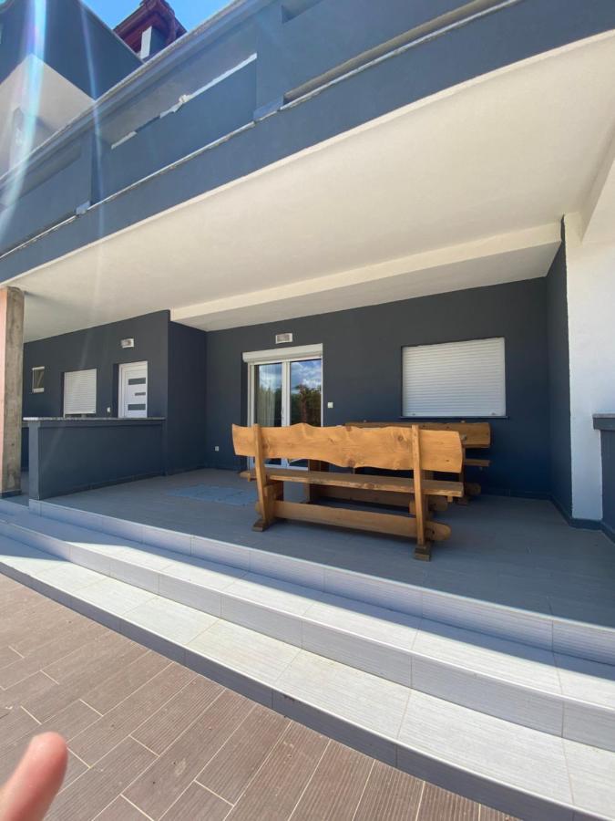 Apartmani Janja Starigrad Paklenica Bagian luar foto