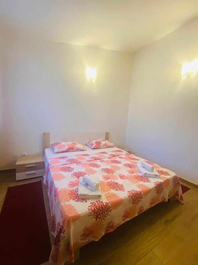 Apartmani Janja Starigrad Paklenica Bagian luar foto